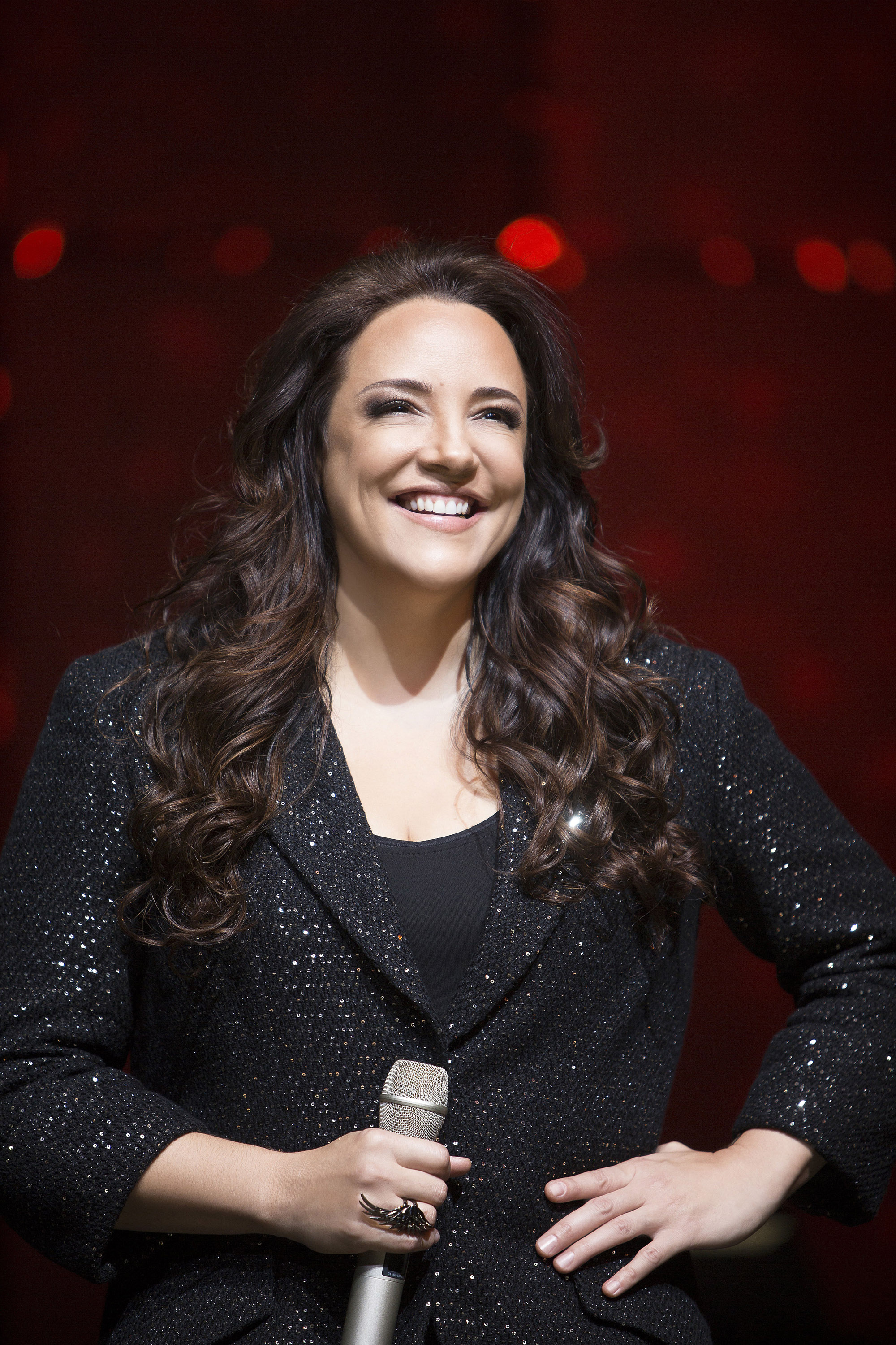 Ana Carolina apresenta o show “Grandes Sucessos” pelo Brasil Midiorama