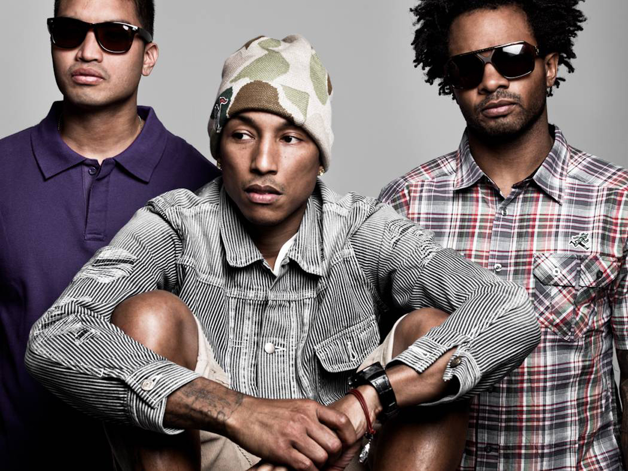 Группа n 9. N.E.R.D. Nerd Pharrell Williams. Фаррелл Уильямс и Чад Хьюго. Группа n.