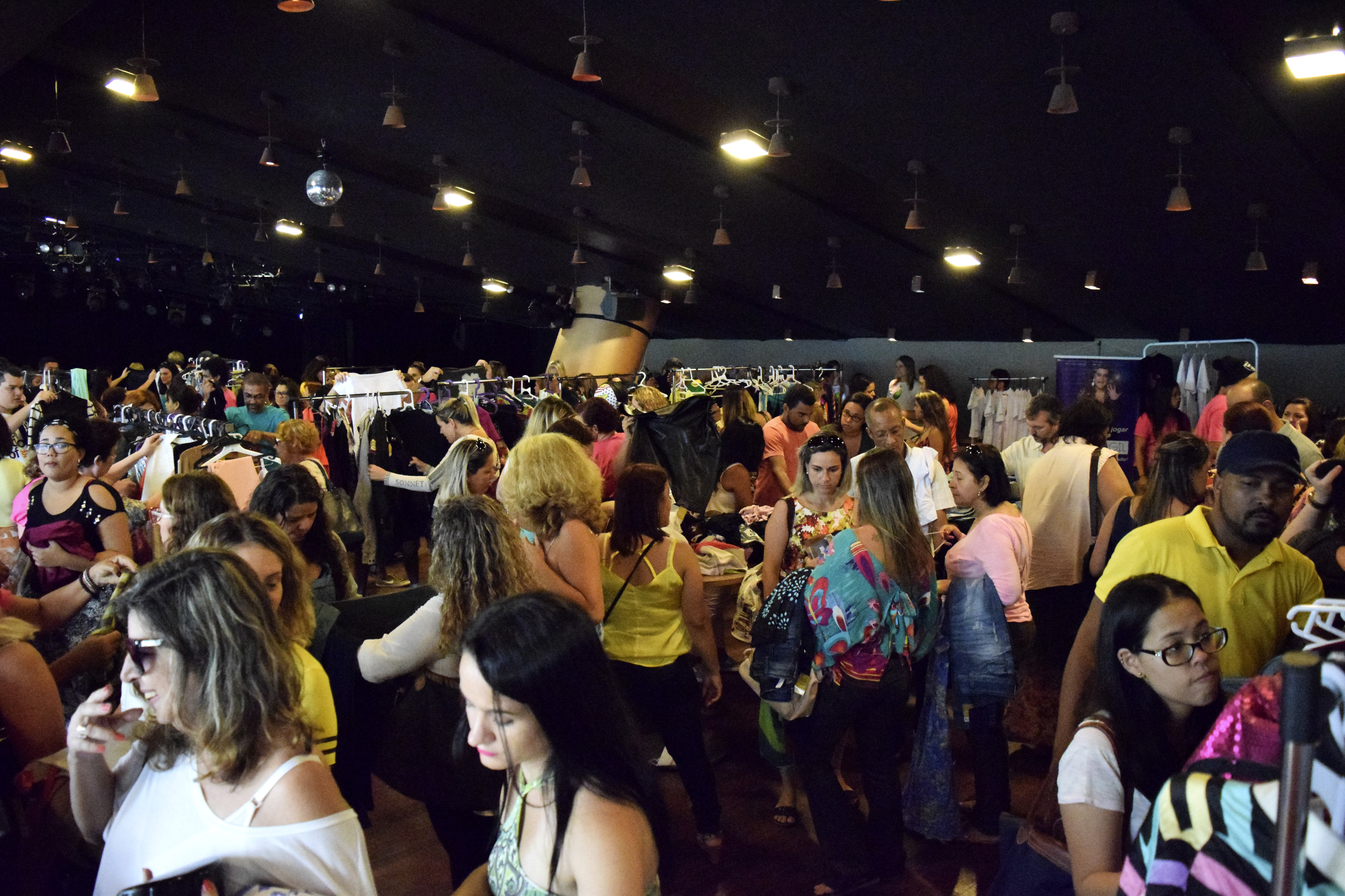 Bazar 13 - Credito Bruna Paixao