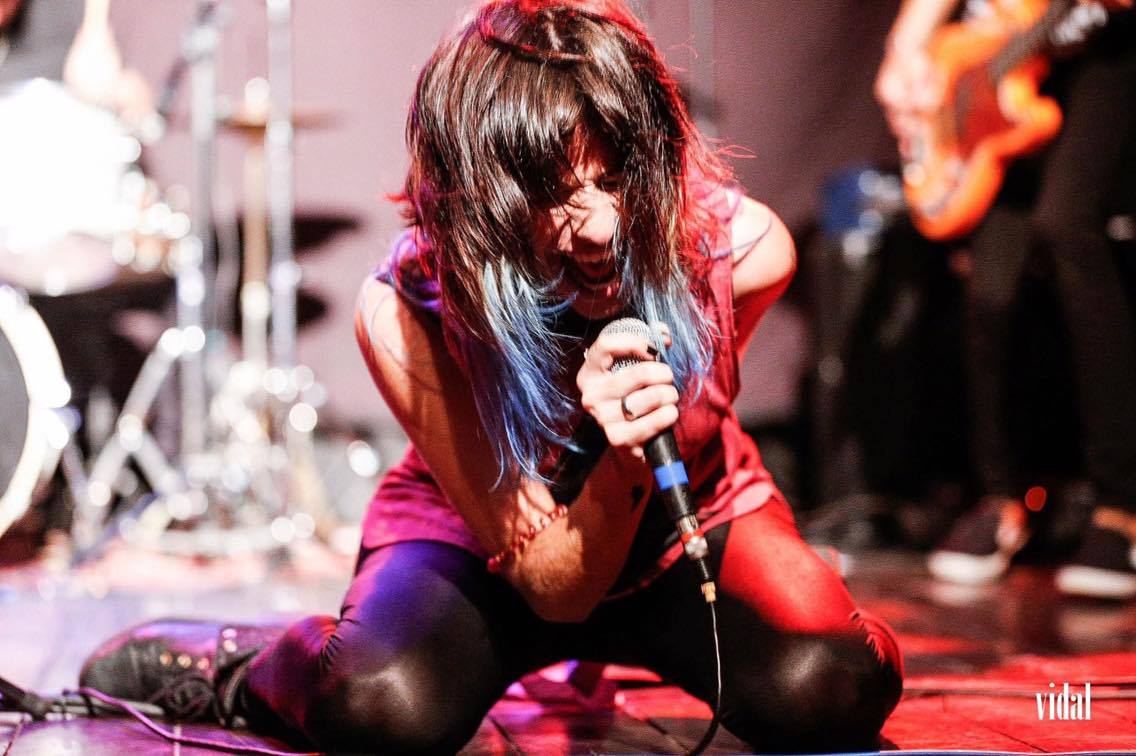 Ana Marques, vocalista da banda Radioativa.