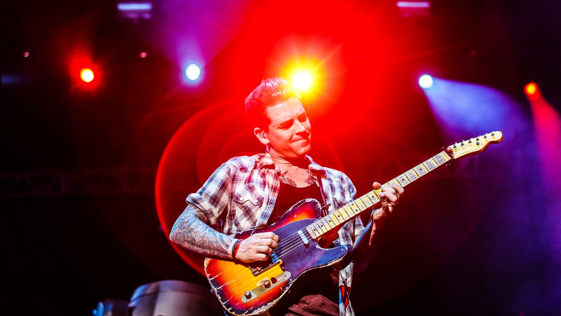 17mar2016---banda-norte-americana-dashboard-confessional-se-apresenta-no-allianz-parque-em-sao-paulo-como-numero-de-abertura-para-o-maroon-5-1458260929971_1920x1080