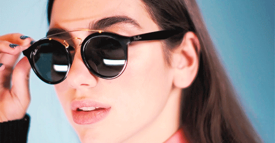 Dua_Lipa_GIF_02