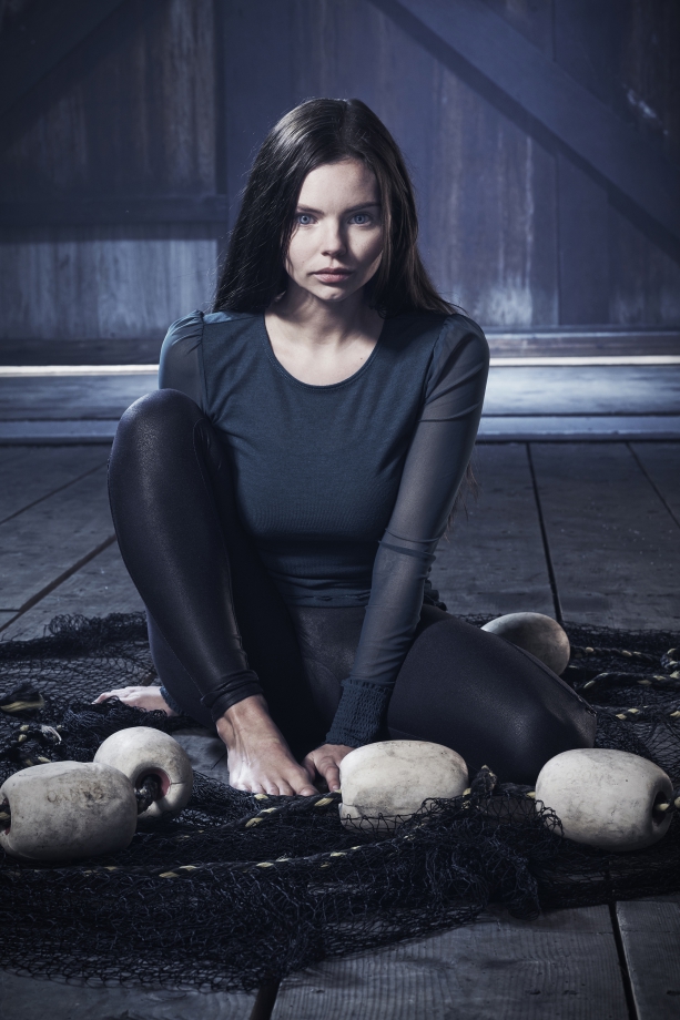 Eline Powell é Ryn. (Freeform/ Vu Ong)